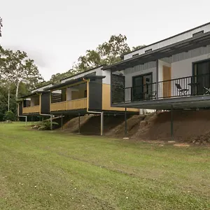 Country Tavern Hotel