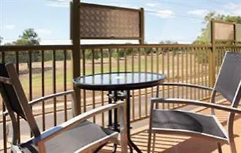 Emerald Executive Apartments 3*,  Australia